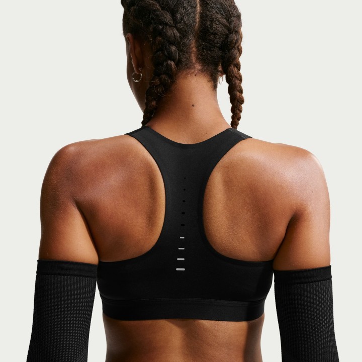 TOP NIKE MOD. SWIFT