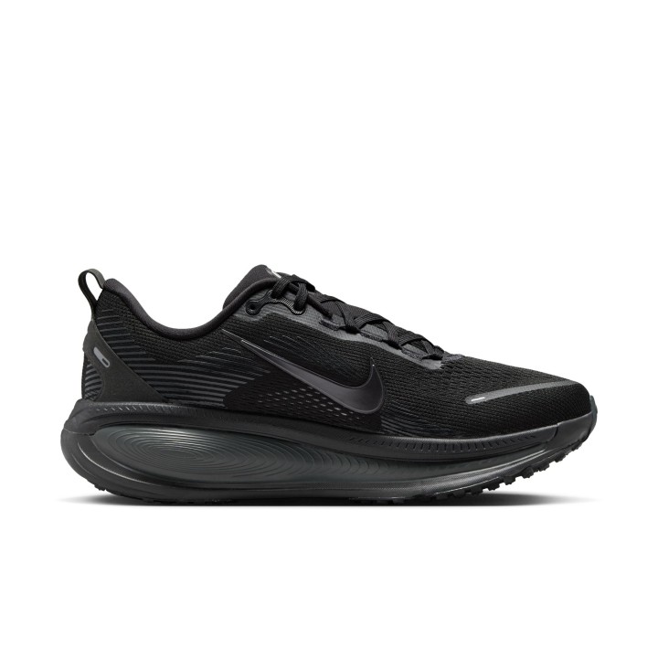 ZAPATILLAS NIKE MOD. VOMERO 18