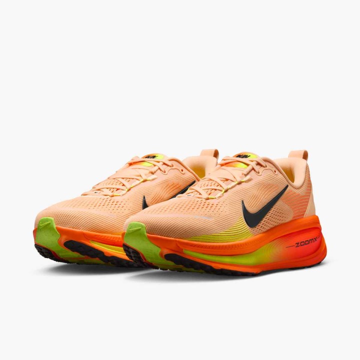 ZAPATILLAS NIKE MOD. VOMERO 18