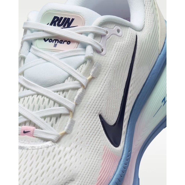 ZAPATILLAS NIKE MOD. VOMERO 18