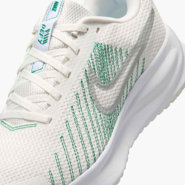 ZAPATILLAS NIKE MOD. RUN DEFY