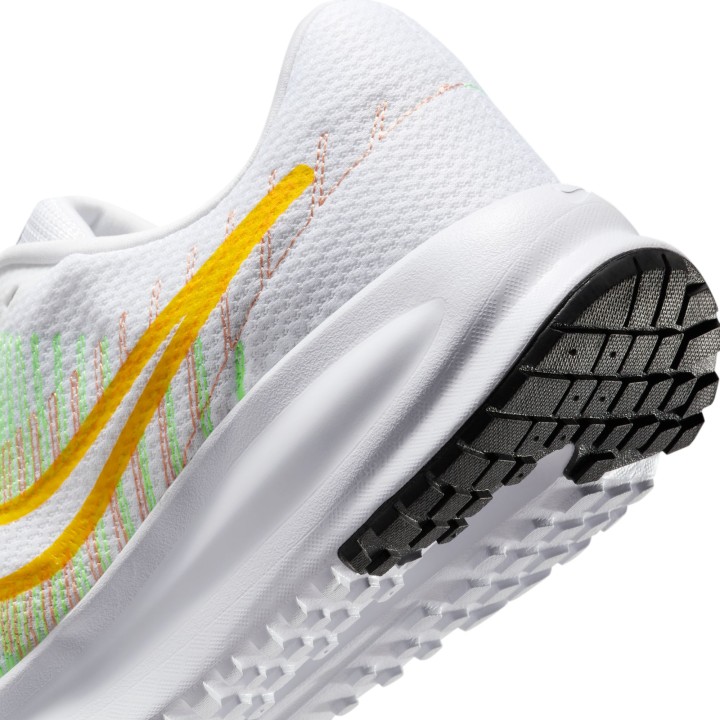 ZAPATILLAS NIKE MOD. RUN DEFY