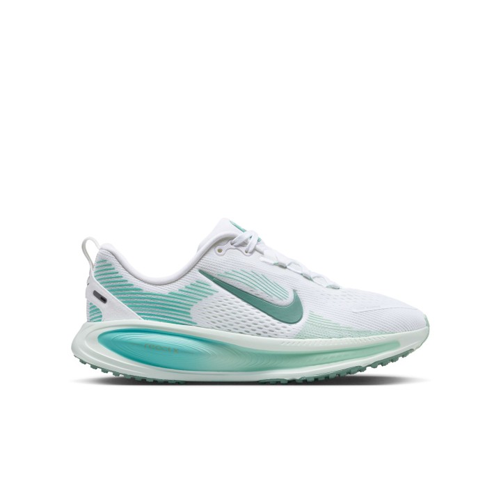 ZAPATILLAS NIKE MOD. VOMERO 18