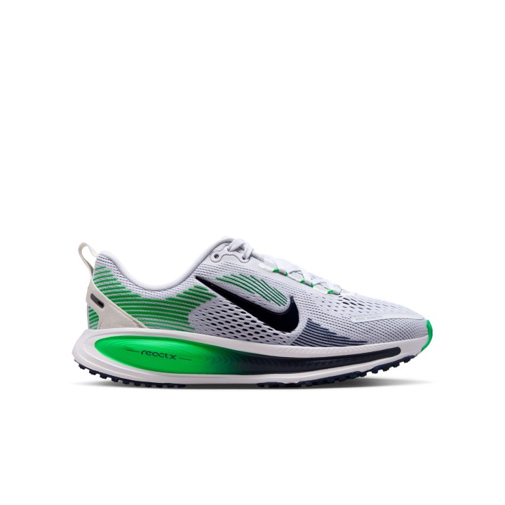 ZAPATILLAS NIKE MOD. VOMERO 18