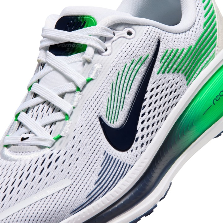 ZAPATILLAS NIKE MOD. VOMERO 18