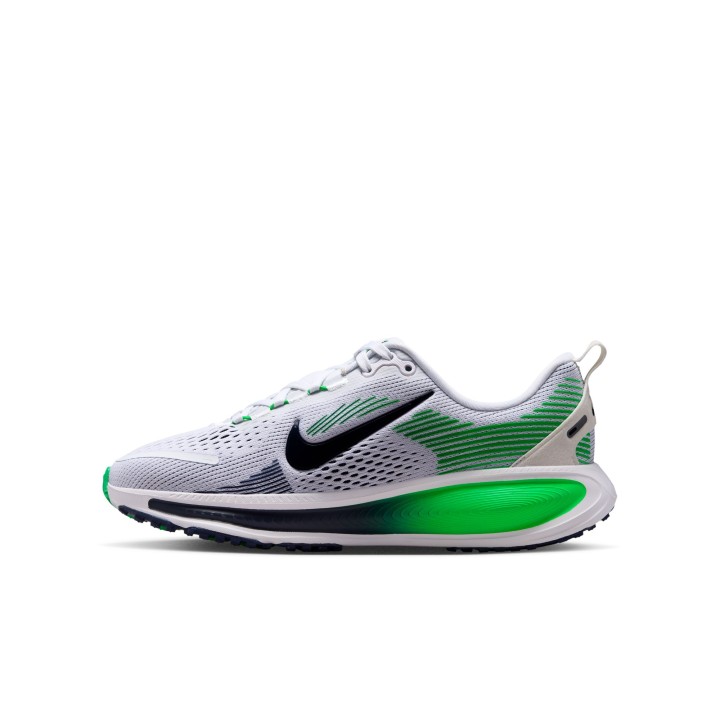 ZAPATILLAS NIKE MOD. VOMERO 18
