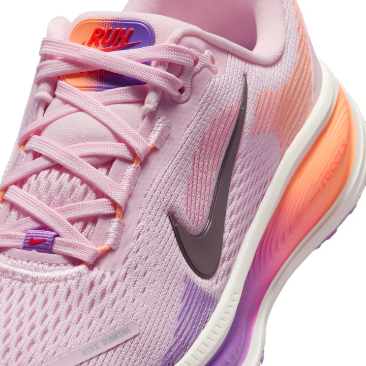 ZAPATILLAS NIKE MOD. VOMERO 18