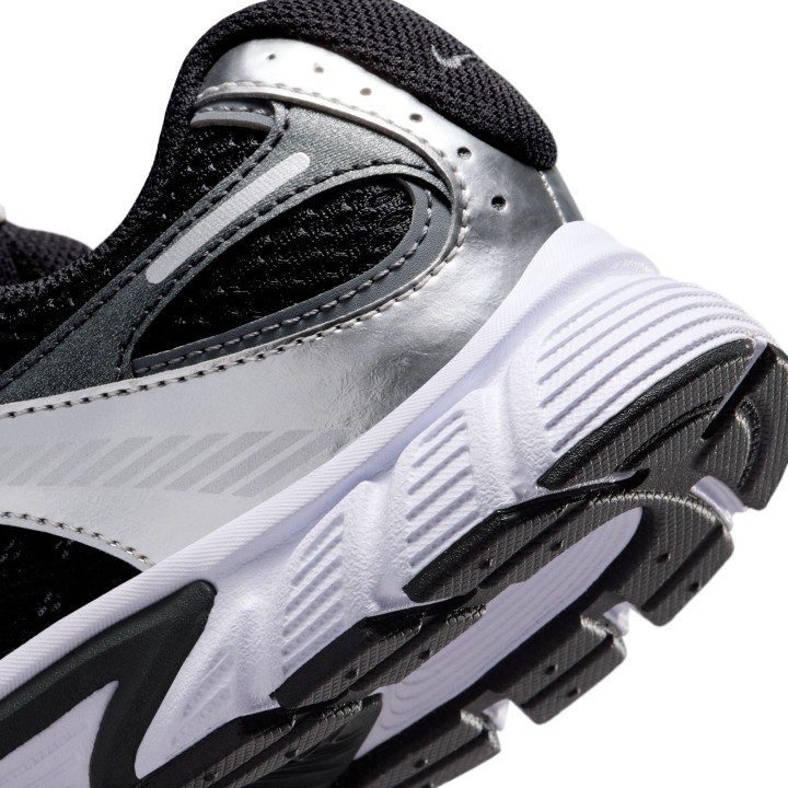 ZAPATILLAS NIKE MOD. V5 RNR