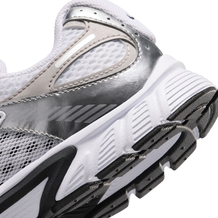 ZAPATILLAS NIKE MOD. V5 RNR