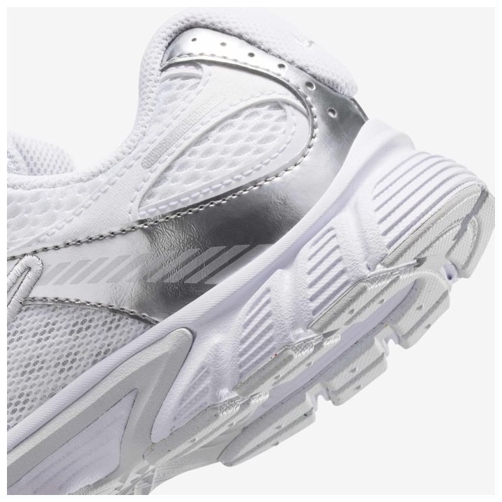 ZAPATILLAS NIKE MOD. V5 RNR