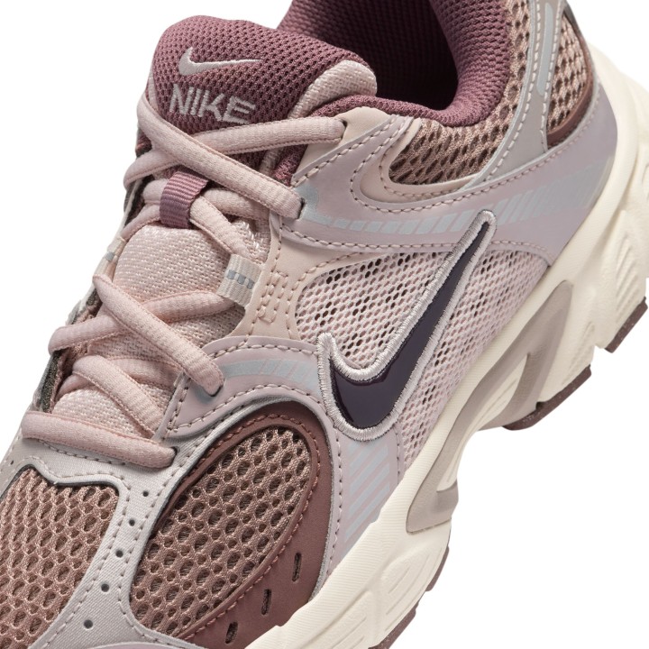ZAPATILLAS NIKE MOD. V5 RNR