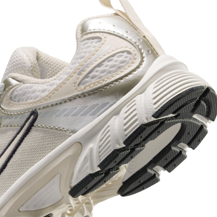 ZAPATILLAS NIKE MOD. V5 RNR
