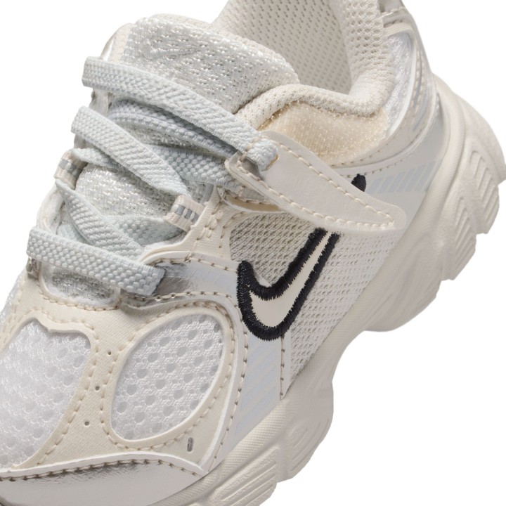 ZAPATILLAS NIKE MOD. V5 RNR