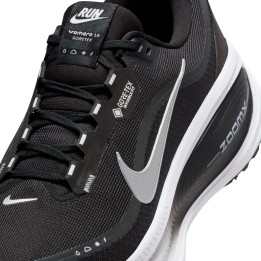 ZAPATILLAS NIKE MOD. VOMERO 18 GTX