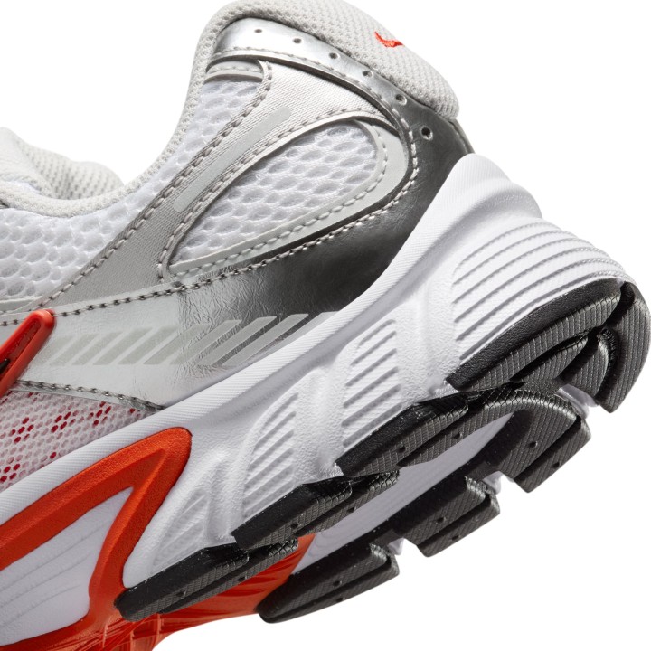 ZAPATILLAS NIKE MOD. V5 RNR