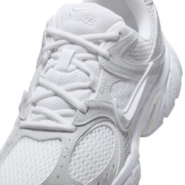 ZAPATILLAS NIKE MOD. V5 RNR