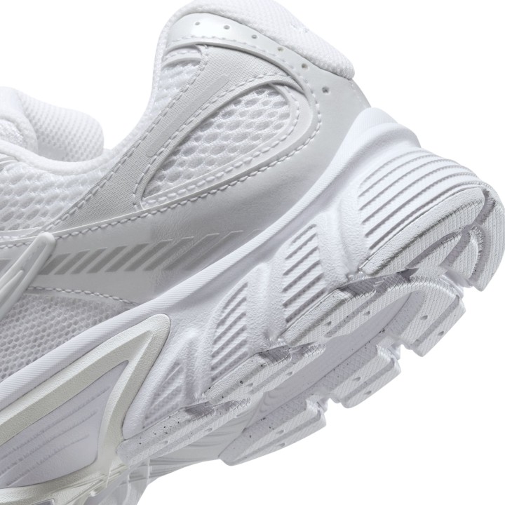 ZAPATILLAS NIKE MOD. V5 RNR