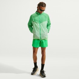 CORTAVIENTO NIKE MOD. STRIDE