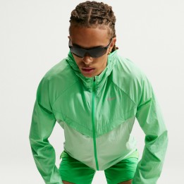 CORTAVIENTO NIKE MOD. STRIDE