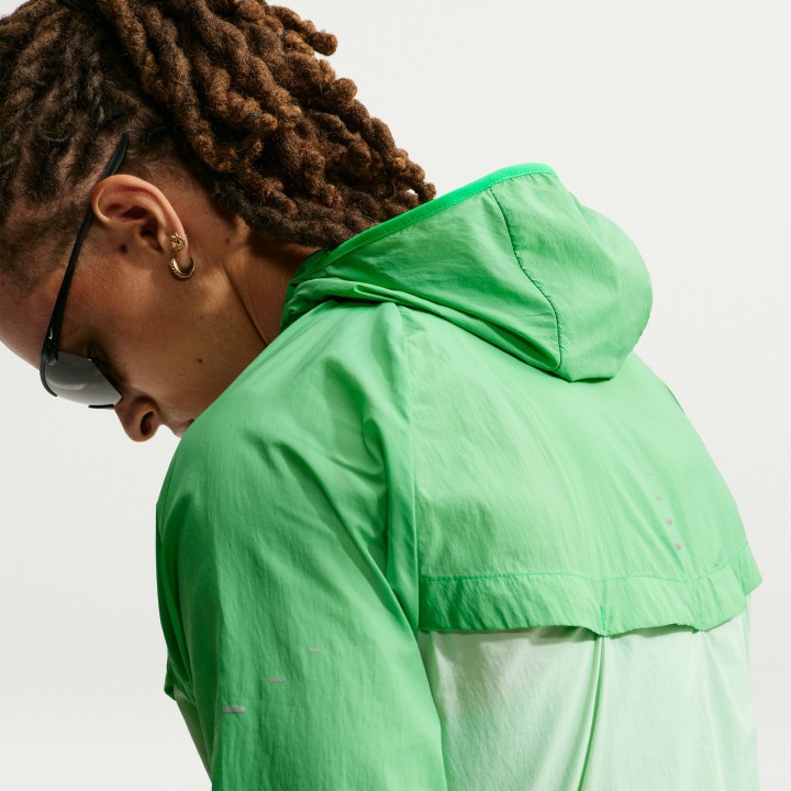 CORTAVIENTO NIKE MOD. STRIDE