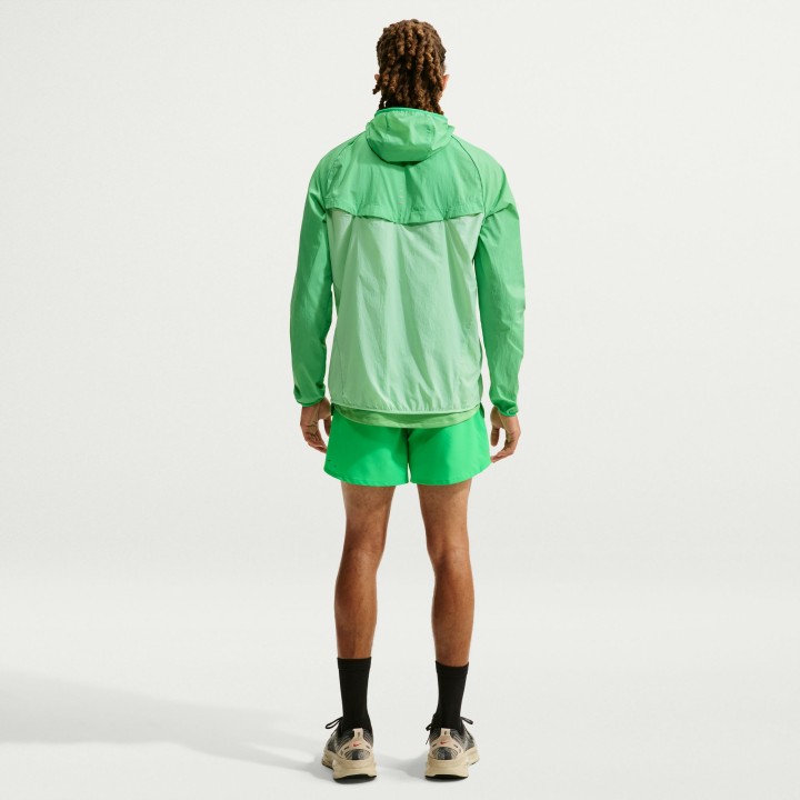 CORTAVIENTO NIKE MOD. STRIDE