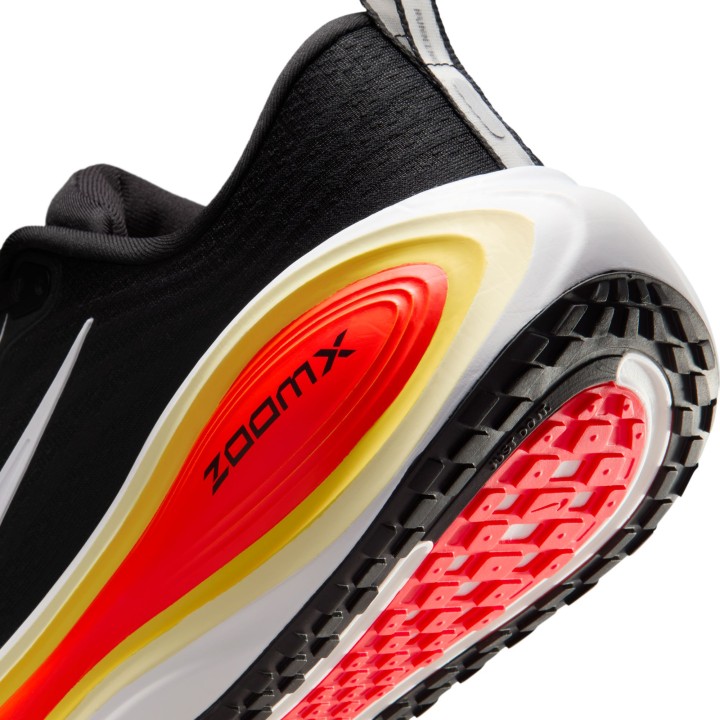 ZAPATILLAS NIKE MOD. VOMERO 18 PLUS