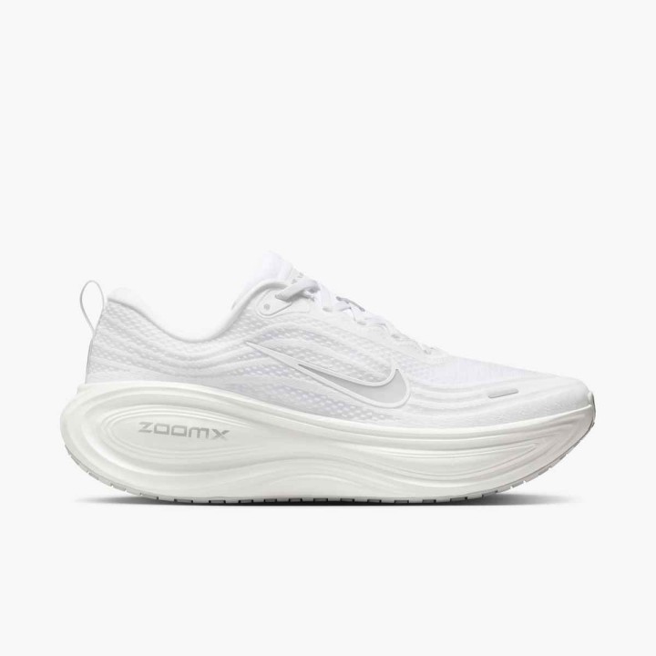 ZAPATILLAS NIKE MOD. VOMERO 18 PLUS