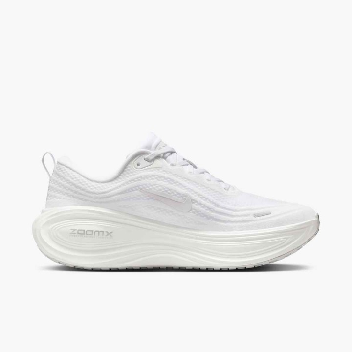ZAPATILLAS NIKE MOD. VOMERO 18 PLUS