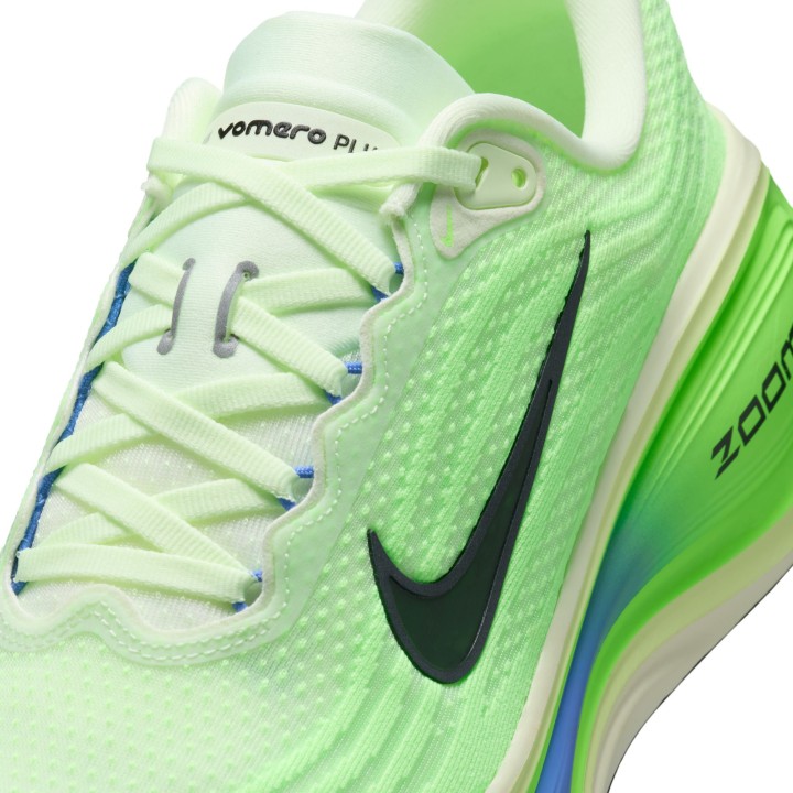 ZAPATILLAS NIKE MOD. VOMERO 18 PLUS