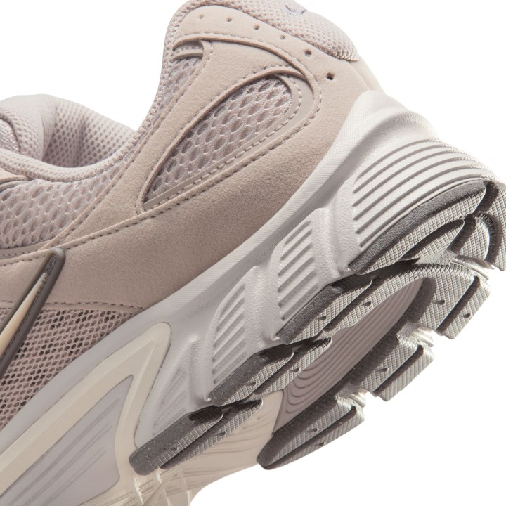 ZAPATILLAS NIKE MOD. V5 RNR