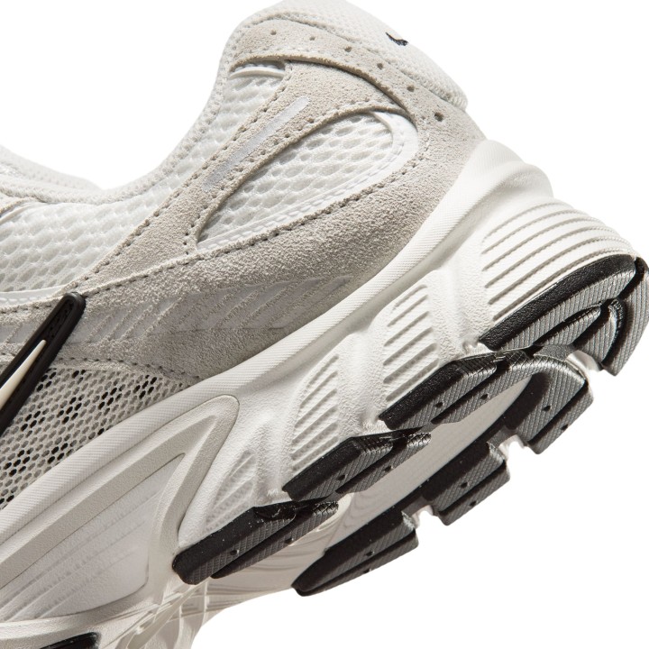 ZAPATILLAS NIKE MOD. V5 RNR