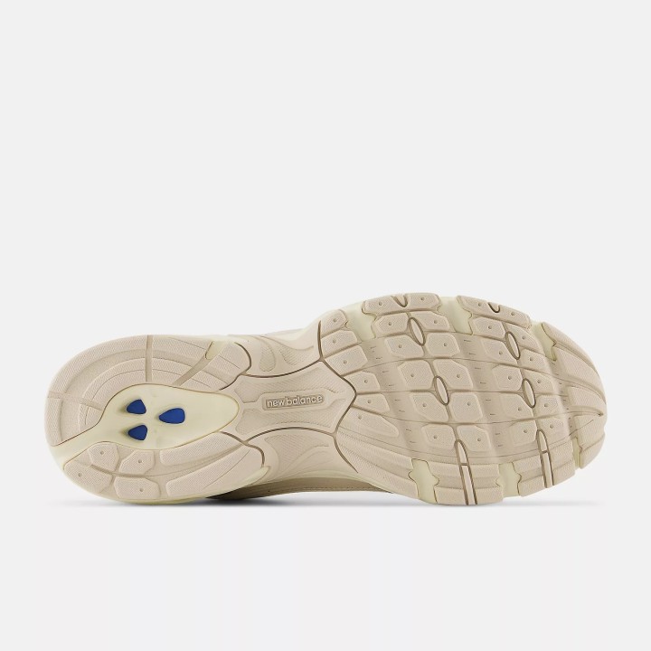 ZAPATILLAS NEW BALANCE MOD. 530